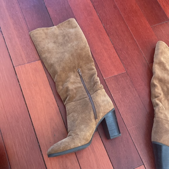 Brown Suede boots - Picture 2 of 5